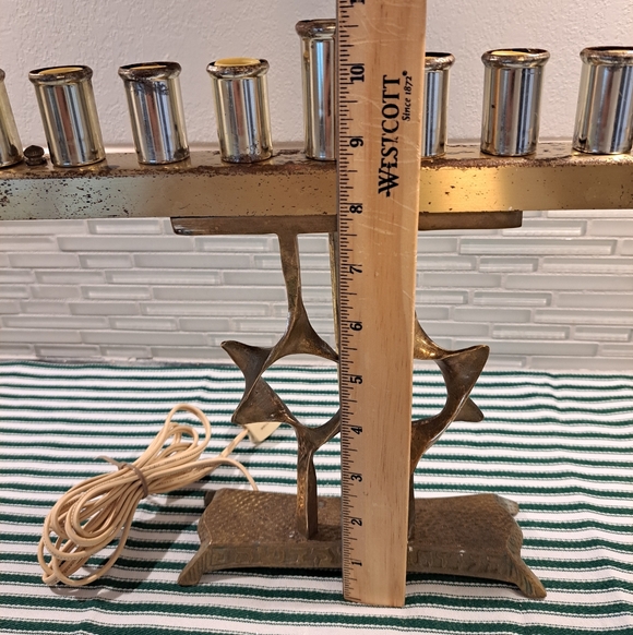 Vtg Brass Electric Menorah with Star of David 12.5" wide by 10.5" tall - Picture 6 of 16